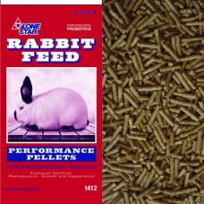 Lone Star 18% Performance Rabbit Pellets. Brown pelleted rabbit food. Feed for professional rabbits. 