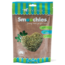Hygain Smoochies Horse Treats. Green and brown equine treat bag.