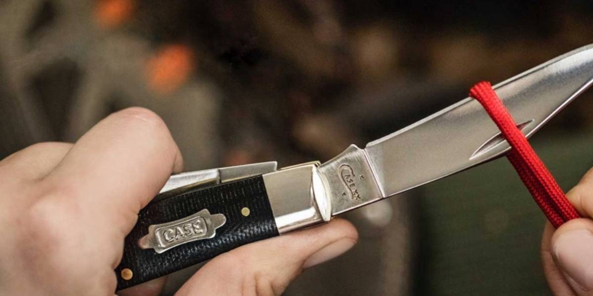 Case Knives at D&D Feed